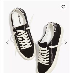 Sidewalk Low Top Sneakers